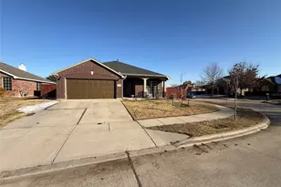 4045 Diamond Ridge Dr, Fort Worth, TX 76244 - Photo 16