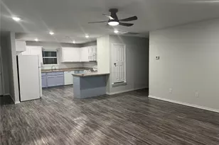 800 Sycamore St, Commerce, TX 75428 - Photo 2