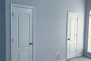 6113 Cliffbrook Dr, North Richland Hills, TX 76180 - Photo 4