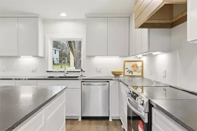 2225 Hermanson Drive, Waco, TX 76710 - Photo 10