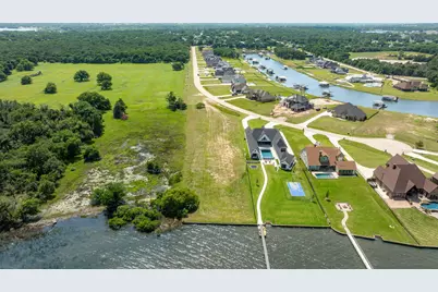1804 Laguna Bay S, Pelican Bay, TX 76020 - Photo 40