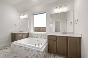 1013 Birkdale Dr, Justin, TX 76247 - Photo 12