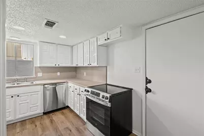 3305 Ambassador Row, Dalworthington Gardens, TX 76013 - Photo 16