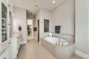 628 Creekway Dr, Irving, TX 75039 - Photo 24