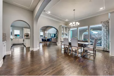 628 Creekway Drive, Irving, TX 75039 - Photo 8