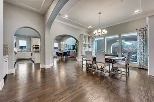 628 Creekway Dr, Irving, TX 75039 - Photo 8