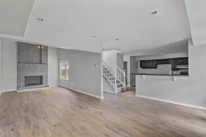 2158 Fleur De Lis Court, Arlington, TX 76012 - Photo 2