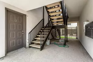 2002 N Fitzhugh Ave, Dallas, TX 75204 - Photo 22