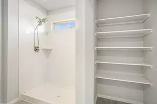 704 Christopher Dr, Cleburne, TX 76033 - Photo 14