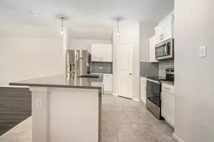 704 Christopher Dr, Cleburne, TX 76033 - Photo 8