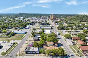 916-B E Hubbard St, Mineral Wells, TX 76067 - Photo 34