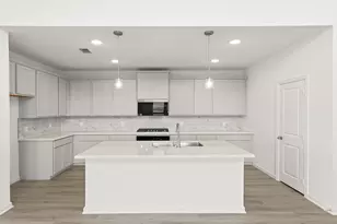 9301 Shadow Trl, Little Elm, TX 76227 - Photo 6