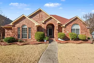 1227 Rivercrest Dr, Mesquite, TX 75181 - Photo 2