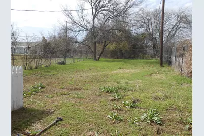 4304 S Cravens Road, Fort Worth, TX 76119 - Photo 20