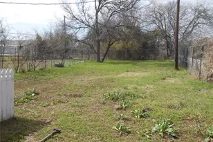 4304 S Cravens Rd, Fort Worth, TX 76119 - Photo 20