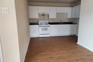 4304 S Cravens Rd, Fort Worth, TX 76119 - Photo 8