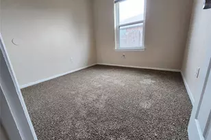 4304 S Cravens Rd, Fort Worth, TX 76119 - Photo 14