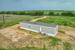 11933 County Road 2170, Barry, TX 75102 - Photo 8