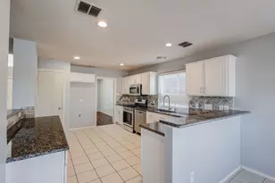 9200 Warren Dr, McKinney, TX 75071 - Photo 8