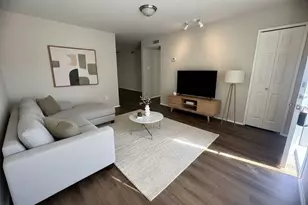 117 Yorkshire Dr, Cedar Hill, TX 75104 - Photo 2