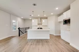 8334 Bayside Dr, Rowlett, TX 75088 - Photo 2