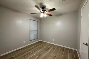 6624 Aztec Ct, Lake Worth, TX 76135 - Photo 12