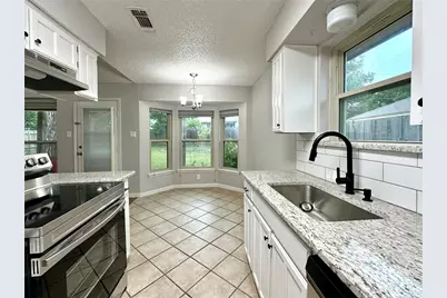 6624 Aztec Court, Lake Worth, TX 76135 - Photo 4