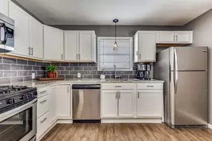 758 E Jefferson St, Van Alstyne, TX 75495 - Photo 1