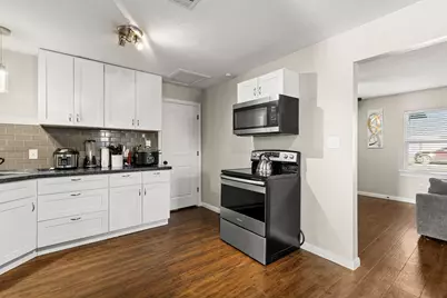 3700 Charlton Avenue, Waco, TX 76711 - Photo 6