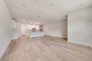 8330 Bayside Dr, Rowlett, TX 75088 - Photo 10