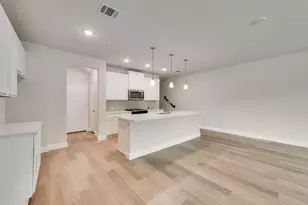 8330 Bayside Dr, Rowlett, TX 75088 - Photo 6