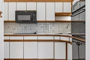 18040 Midway Rd, Dallas, TX 75287 - Photo 10