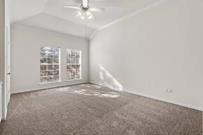 121 Wildwood Court, Grapevine, TX 76051 - Photo 8