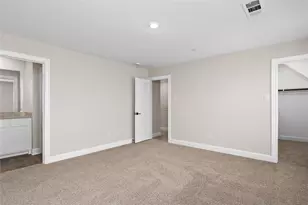 712 Carson Ln, Pilot Point, TX 76258 - Photo 4