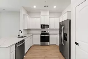 455 MB's Wy, Pilot Point, TX 76258 - Photo 2