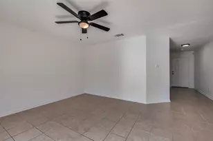 609 Misty Mountain Dr, Fort Worth, TX 76140 - Photo 2