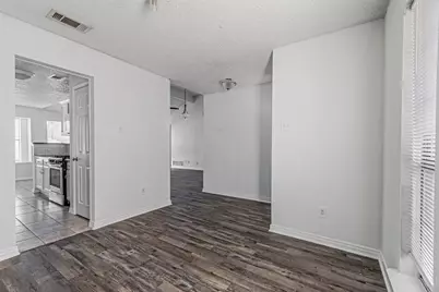 2606 Hollow Bend, Mesquite, TX 75150 - Photo 6