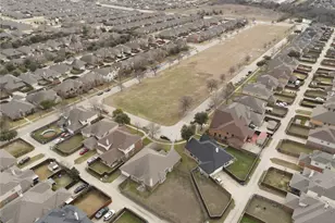 819 Paisley Ln, Glenn Heights, TX 75154 - Photo 34