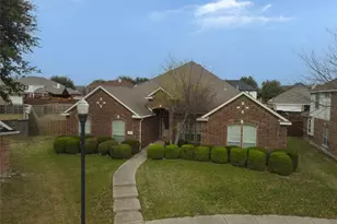 819 Paisley Ln, Red Oak, TX 75154 - Photo 1