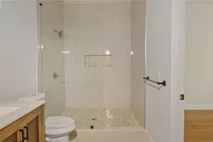 1029 N Madison Ave, Dallas, TX 75208 - Photo 12