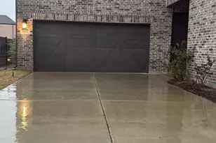 9805 Michael Irvin St, Irving, TX 75063 - Photo 1