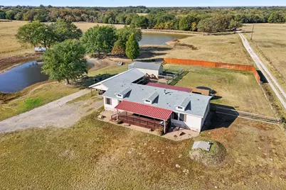 10821 County Road 2503, Eustace, TX 75124 - Photo 4