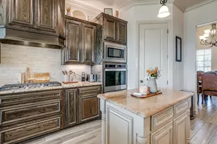 105 N Hadley Rd, Godley, TX 76044 - Photo 16