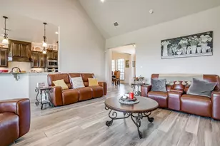 105 N Hadley Rd, Godley, TX 76044 - Photo 10