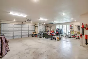 105 N Hadley Rd, Godley, TX 76044 - Photo 36