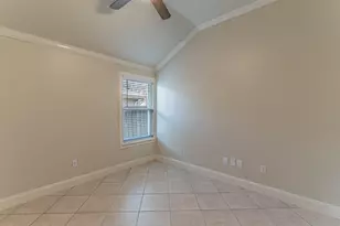 211 Crestview Dr, Arlington, TX 76018 - Photo 16