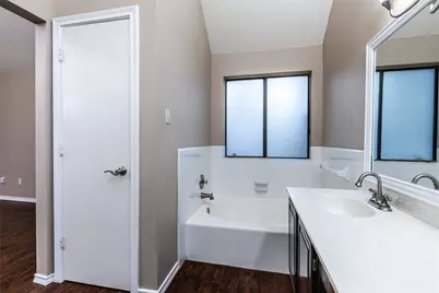 561 Dove Creek Circle, Grapevine, TX 76051 - Photo 20