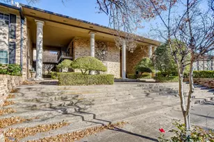 7929 Royal Ln, Dallas, TX 75230 - Photo 32