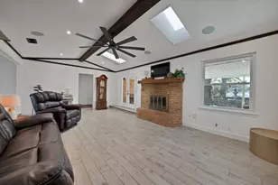 4018 Lynbrook Ln, Arlington, TX 76015 - Photo 2