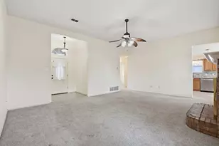 1025 Matthew St, Burleson, TX 76028 - Photo 16